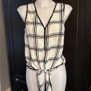 Sunday in Brooklyn Monochrome Patterned Top